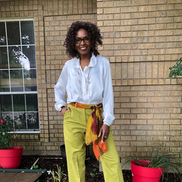 Meet your Posher, Coffey - Picture 1 of 1